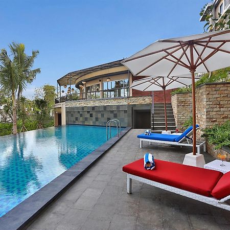 Hotel Golden Tulip Essential Denpasar Exterior foto