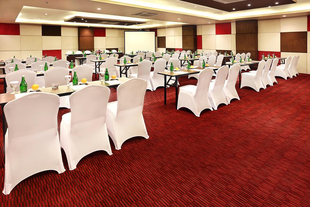 Hotel Golden Tulip Essential Denpasar Exterior foto