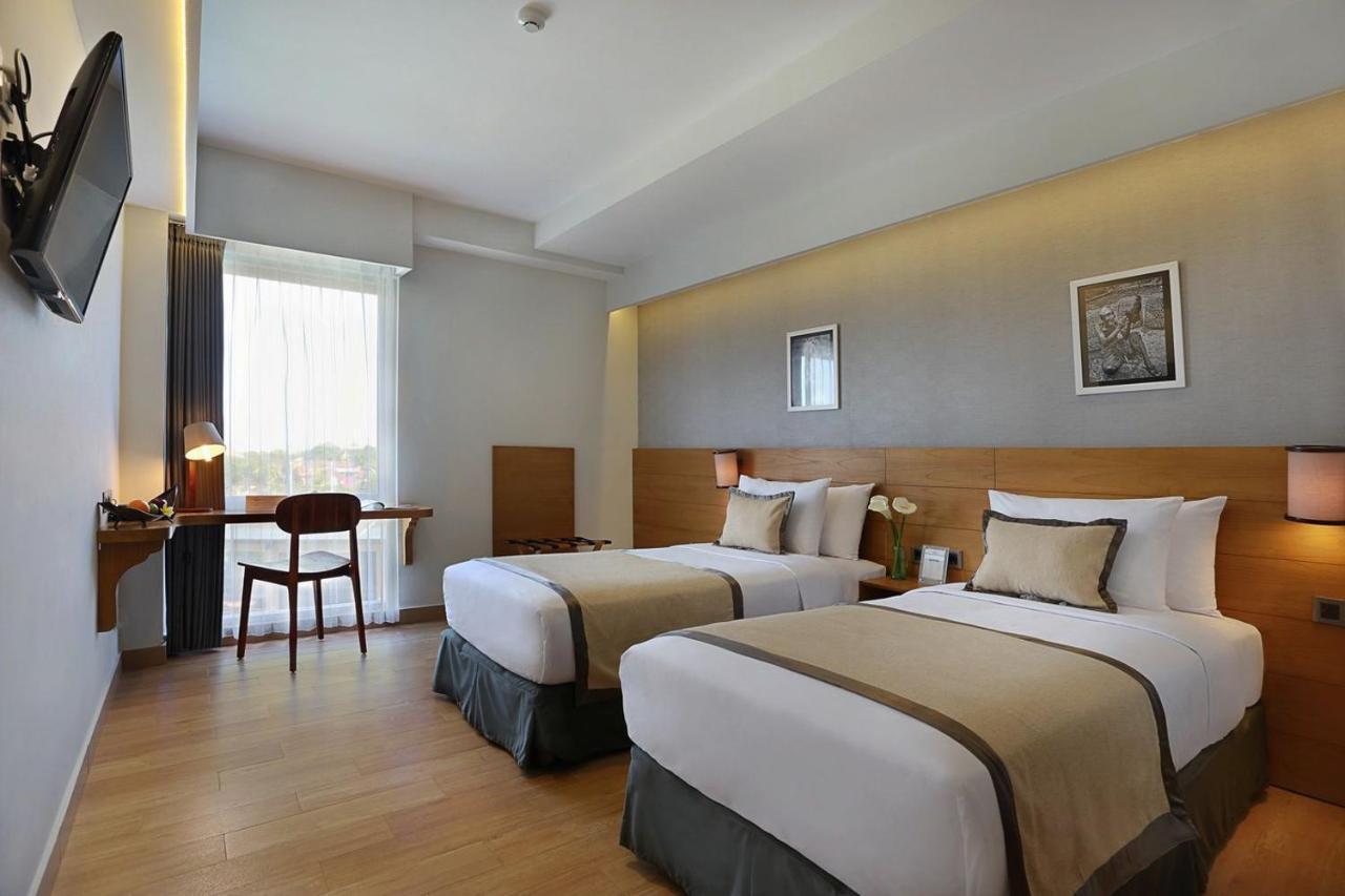 Hotel Golden Tulip Essential Denpasar Exterior foto