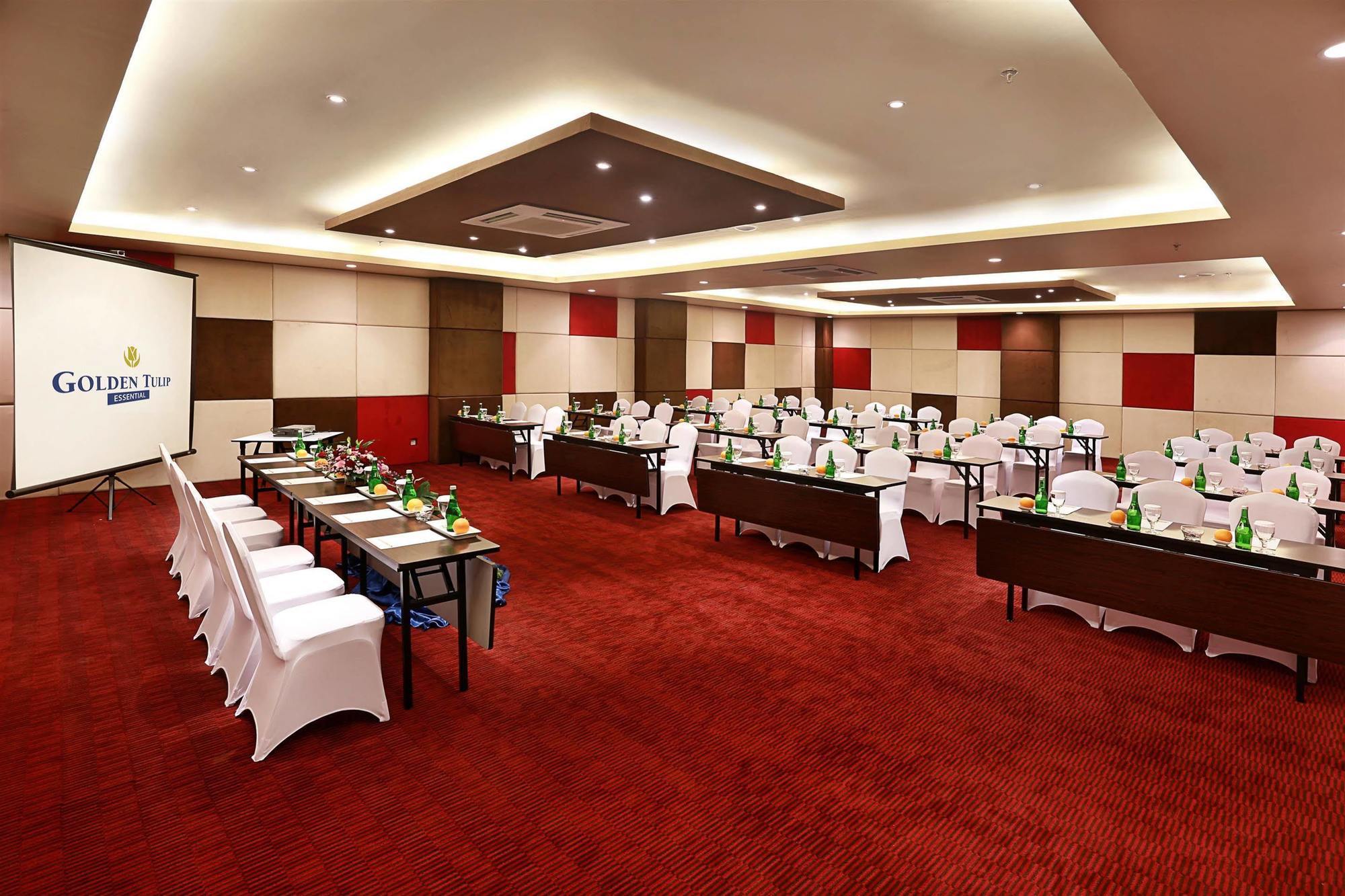Hotel Golden Tulip Essential Denpasar Exterior foto
